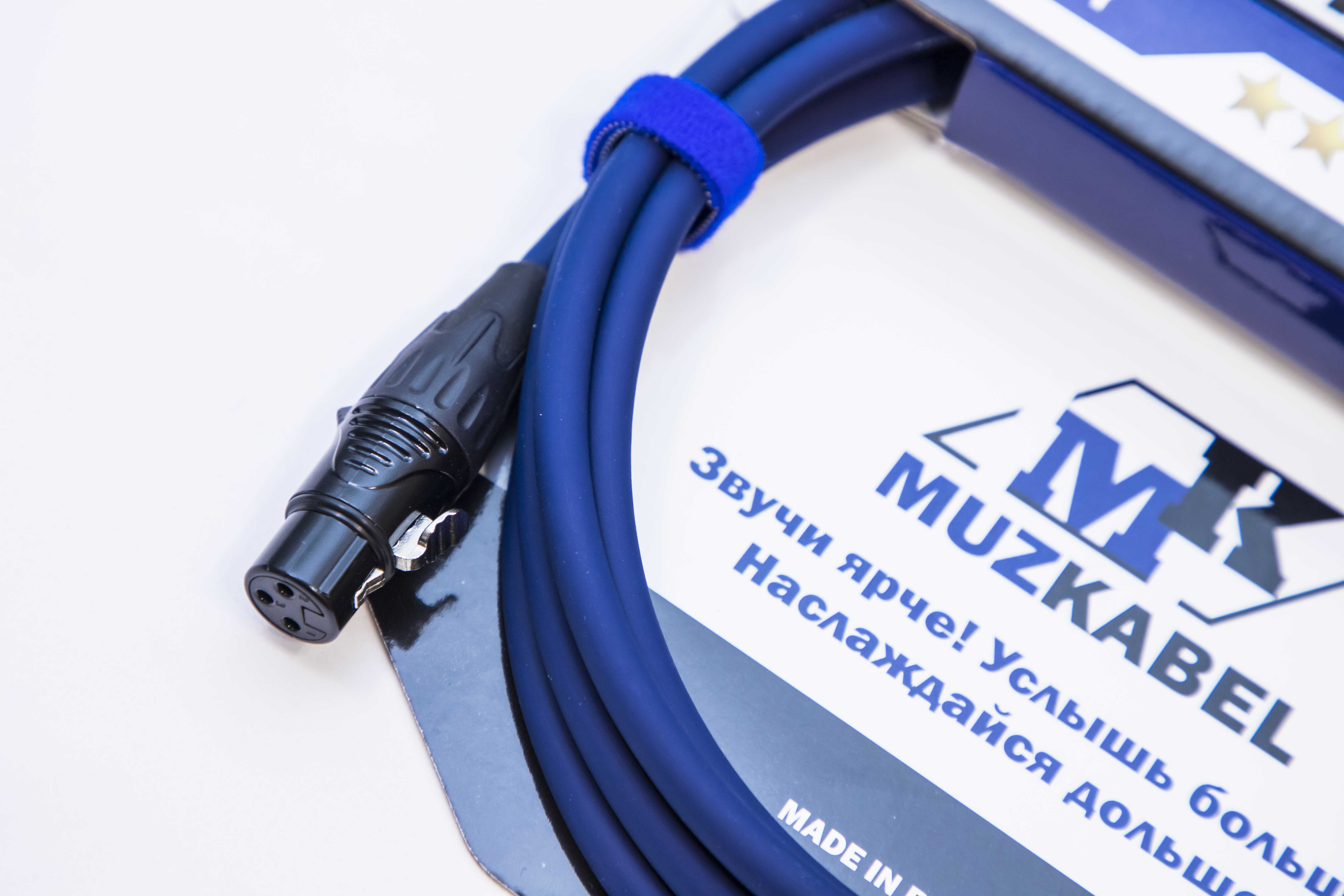 Микрофонный кабель MUZKABEL XJFMK1S - 1 метр, JACK (моно) - XLR (мама)
