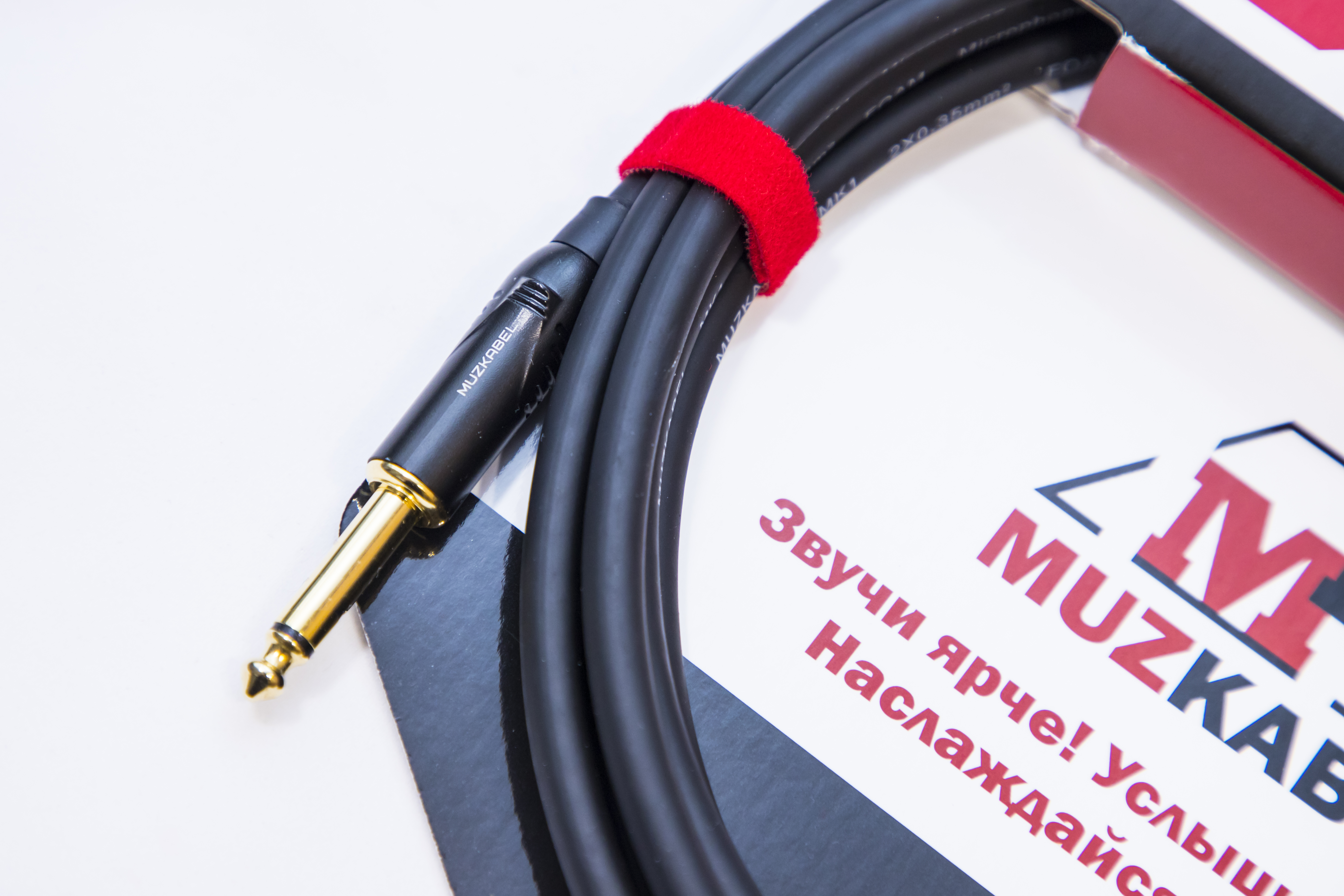 Гитарный кабель MUZKABEL FJSIK4B - 1 метр, JACK (моно) - XLR (папа)